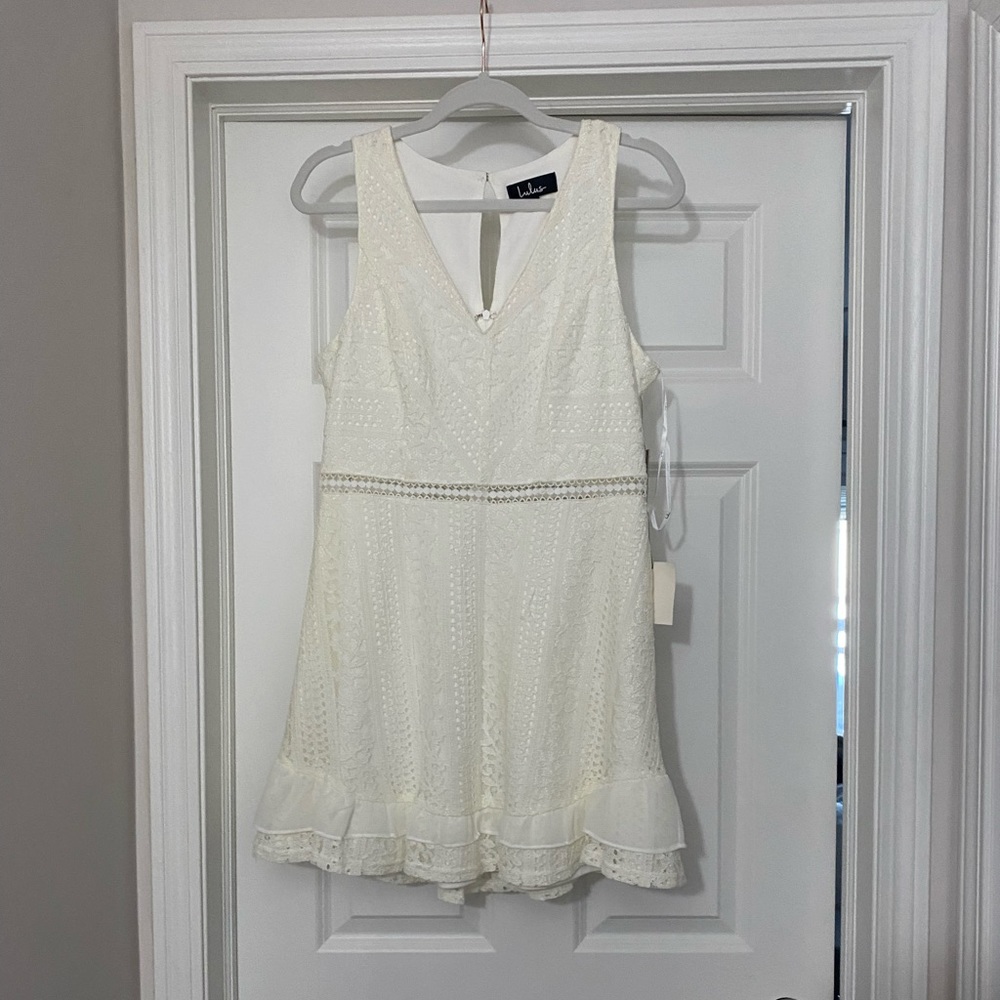 NWT Lulu’s lace cream white floral dress